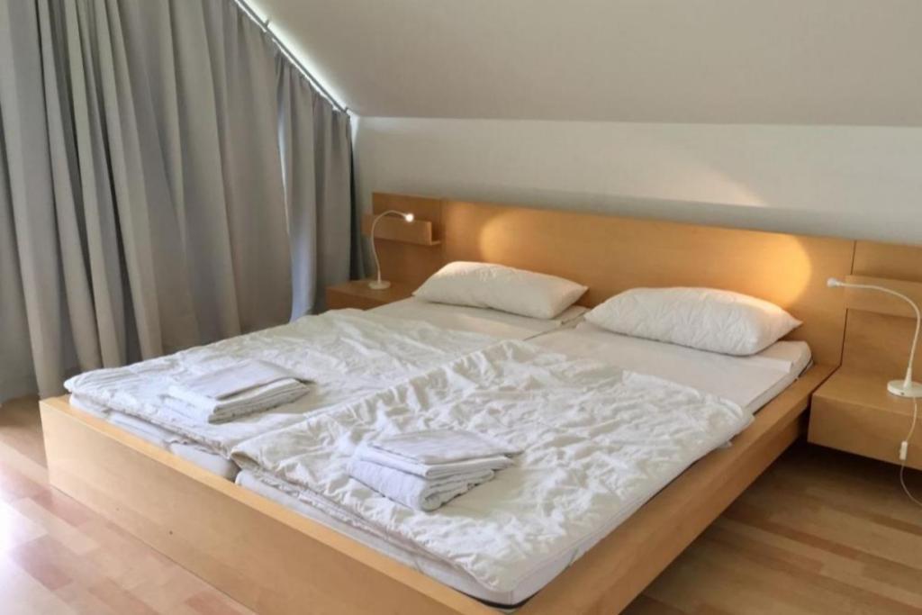W7 - Sehr Schoenes Ferienhaus Mit Toller Lage Und Super Aussicht In Roebel An Der Mueritz Villa Екстериор снимка