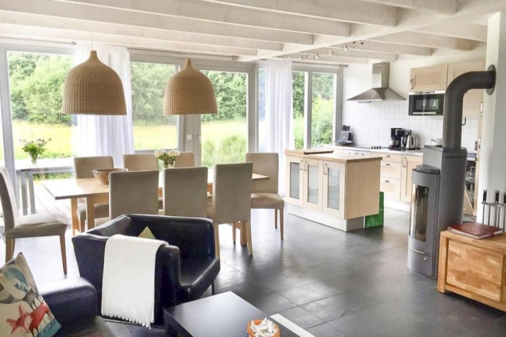 W7 - Sehr Schoenes Ferienhaus Mit Toller Lage Und Super Aussicht In Roebel An Der Mueritz Villa Екстериор снимка
